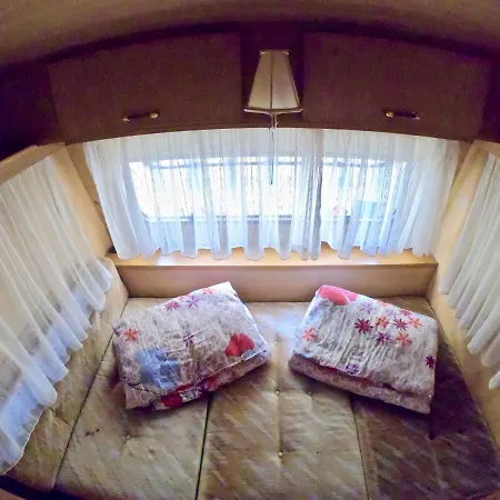 Olaszelmeny Caravans *